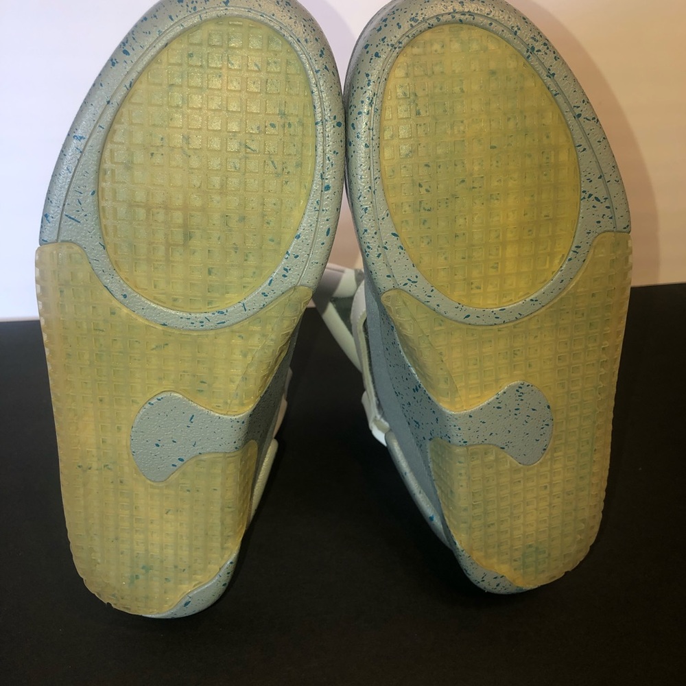 Back To The Future Part II Shoes - Picture 9 of 12